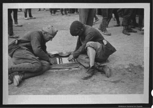 Campo de concentraci&oacute;n de San Pedro de Carde&ntilde;a, Burgos.  Prisioneros republicanos de las Brigadas Internacionales I. 